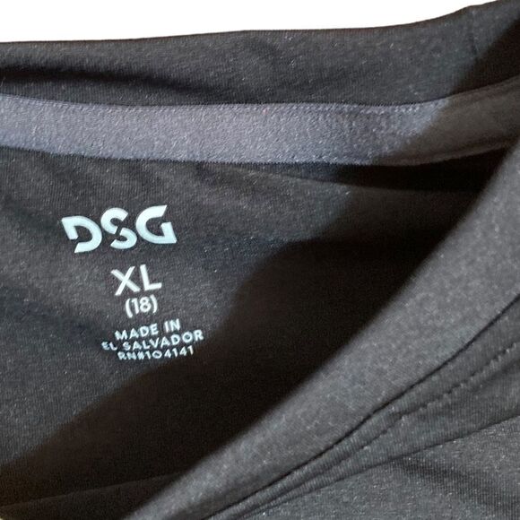 DSG Black Sleeveless Compression Shirt, Size XL, NWT - Picture 9 of 12